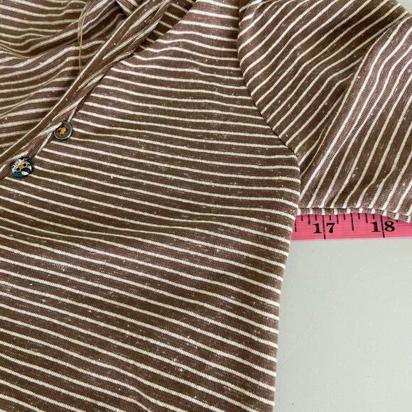 BKE Buckle V-Neck Knit Shirt Brown Cream Stripe Top Women's Size XS - Picture 10 of 14